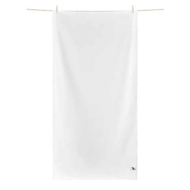 dock-bay-bath-towels-crystal-white-badetuch-aus-recyceltem-dryq-waffel-stoff image 1