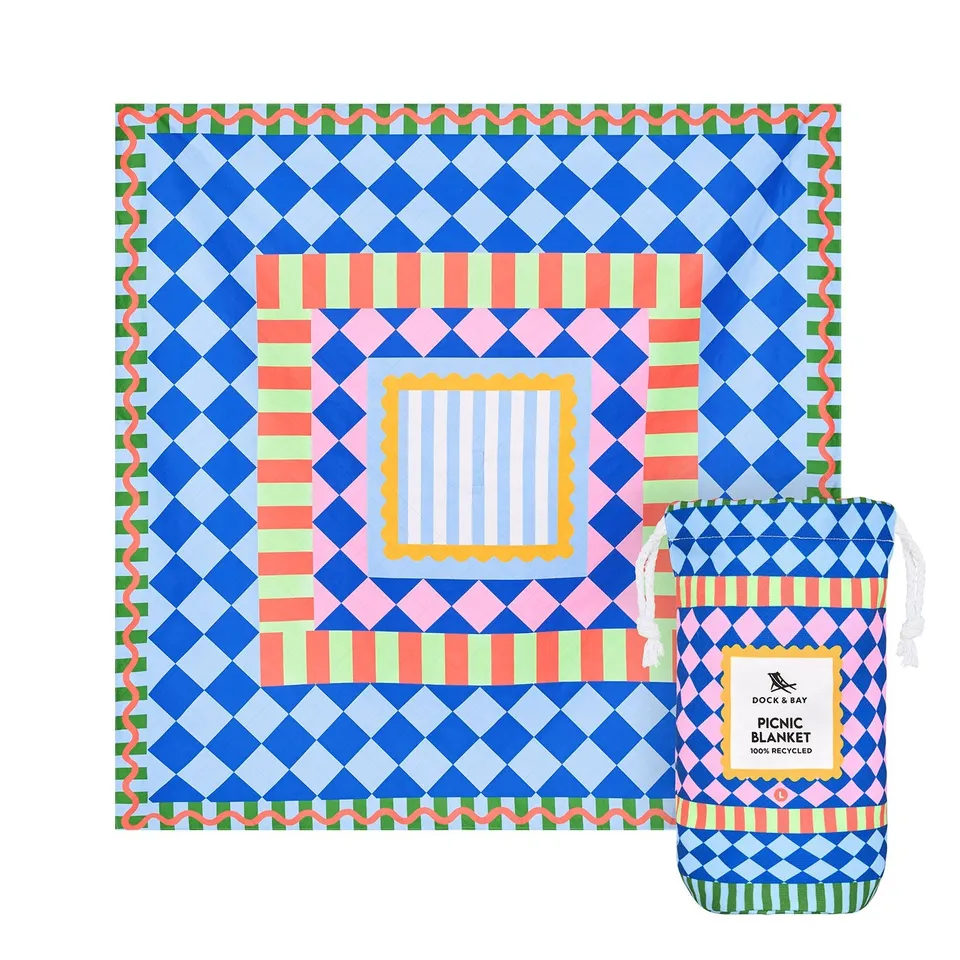 dock-bay-picnic-blanket-bright-side-up-picknickdecke-aus-100-recyceltem-material image 1