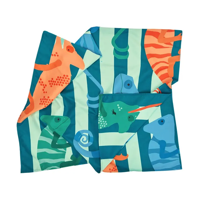 dock-bay-kids-beach-towel-karma-chameleon-kinderstrandtuch-aus-100-recyceltem-ma image 1