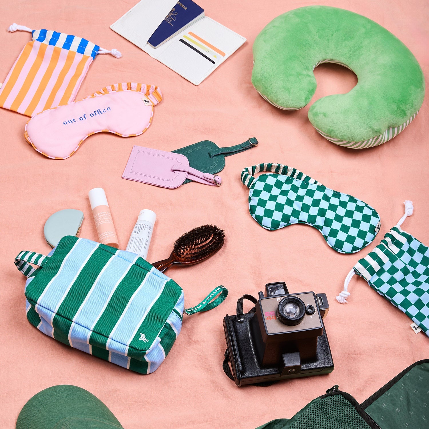 dock-bay-toiletry-bag-peppermint-punch-kulturbeutel-aus-recyceltem-material-abwi image 4