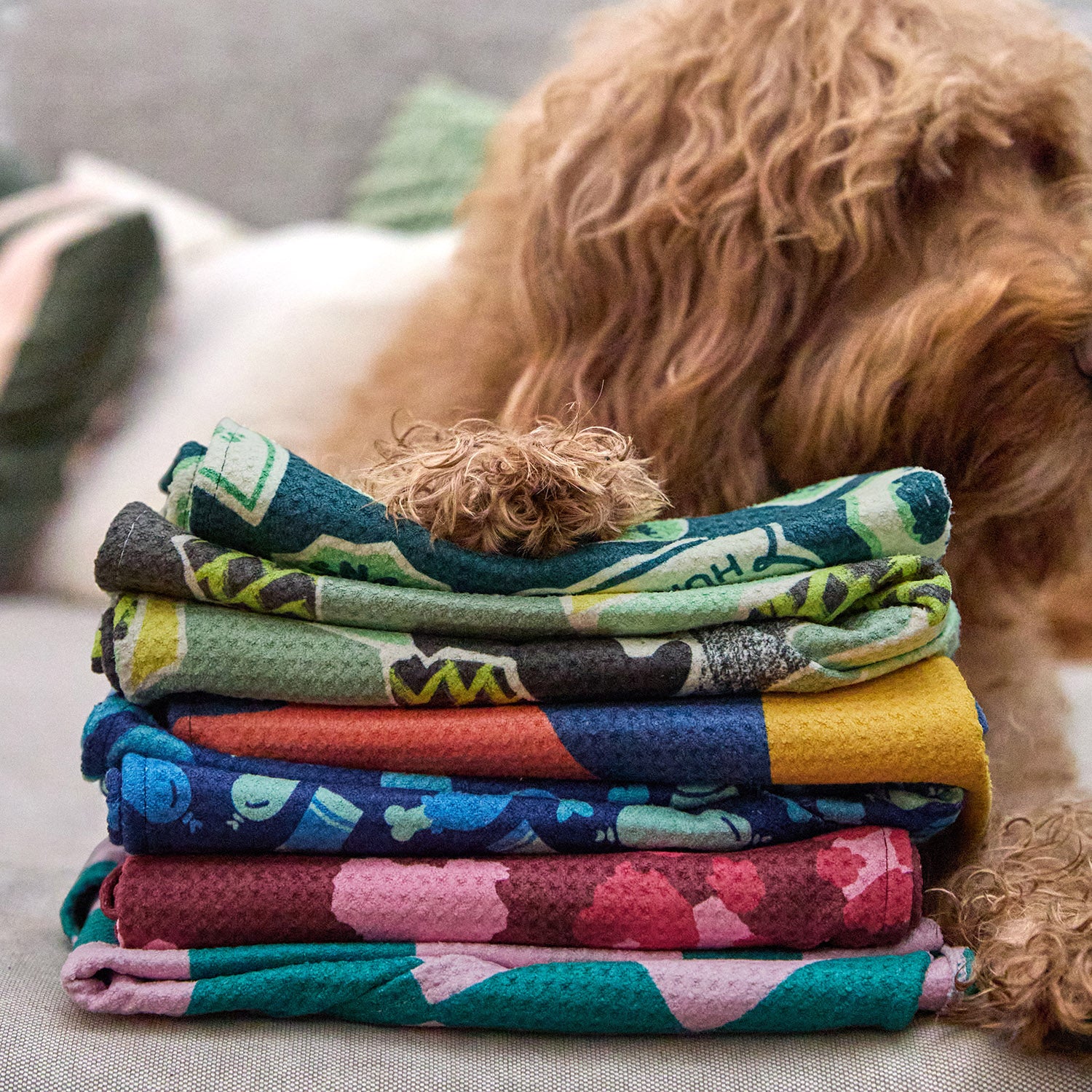 dock-bay-dog-towel-check-mutt-hundetuch-mit-dryq-waffle-und-handtaschen image 4