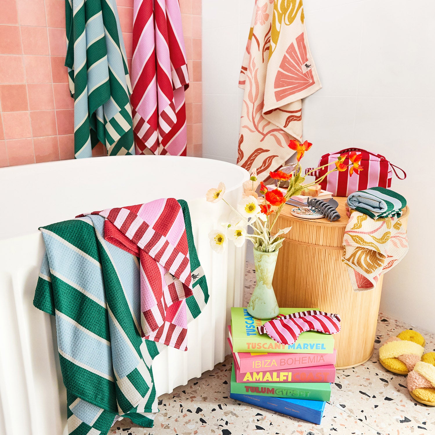 dock-bay-beauty-box-geschenkset-cherry-bomb-hair-wrap-waffel-und-3-wiederverwend image 4