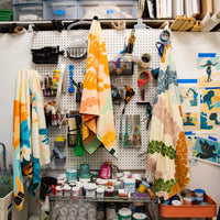slowtide-duke-strandtowel-jack-soren-x-slowtide-k-nstler-kollab-gro-es-strandtuc image 4